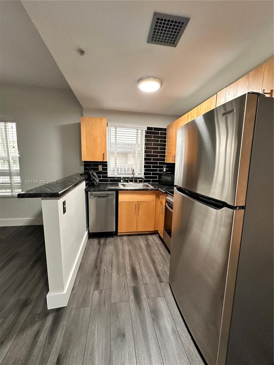 1542 Drexel Ave # 107, Miami Beach FL 33139 photo 5