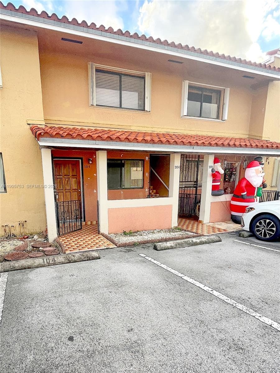 2740 W 63rd St # 104, Hialeah FL 33016 photo 4
