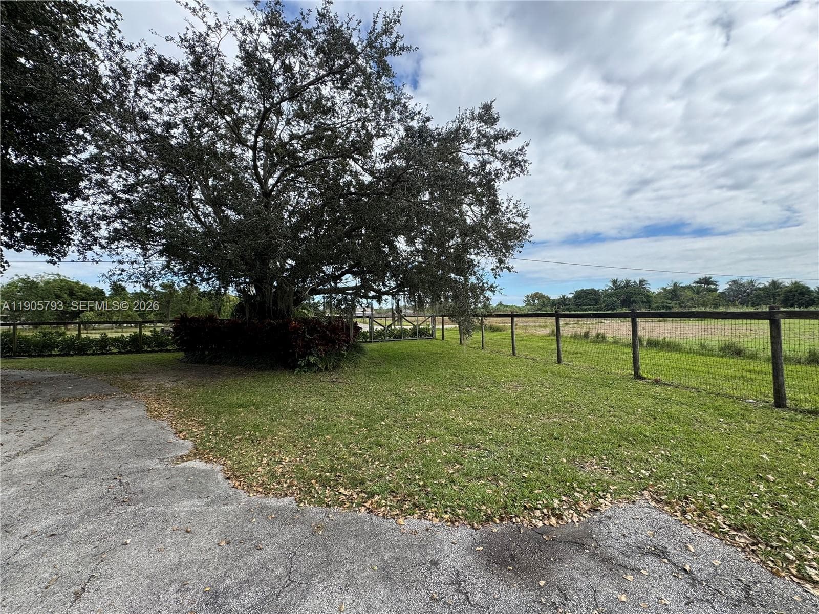 18750 SW 207th Ave, Miami FL 33187 photo 5