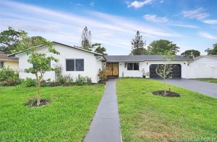 17000 NW 18th Ave, Miami Gardens FL 33056