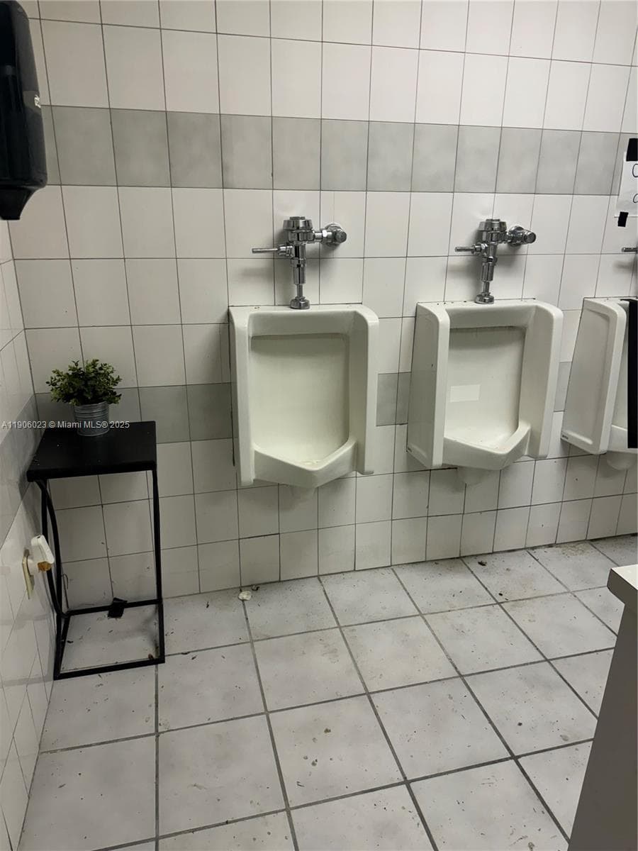 12495 NE 2nd Ave, North Miami FL 33161 photo 4