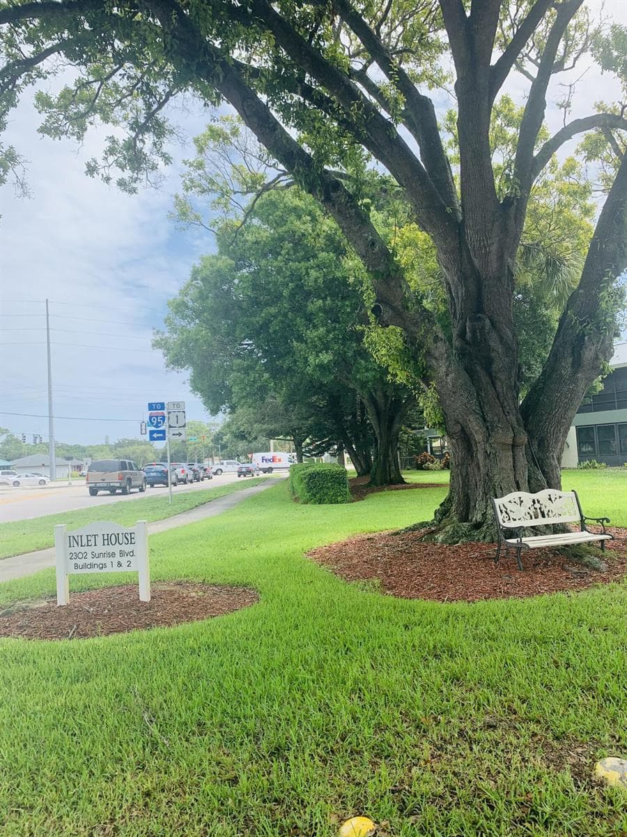 2302 Sunrise Boulevard # 204, Fort Pierce FL 34982 photo 2