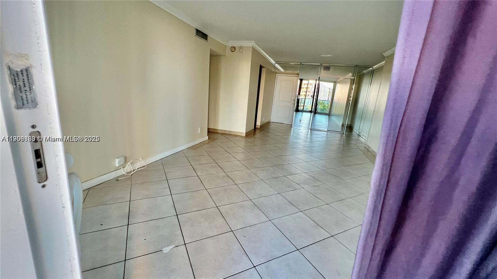 100 Bayview Dr # 607, Sunny Isles Beach FL 33160 photo 3