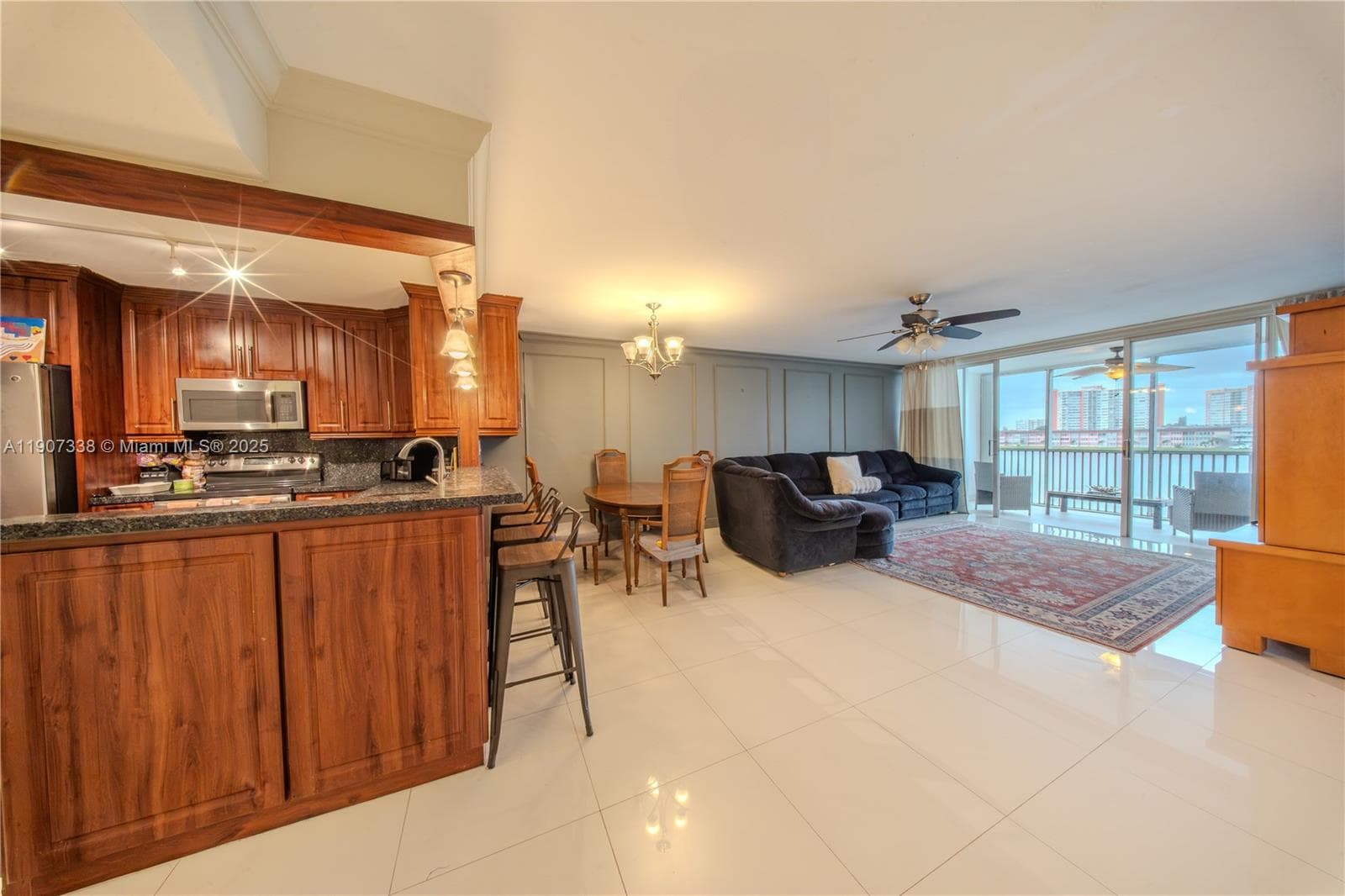 1660 NE 191st St # 1, Miami FL 33179 photo 3