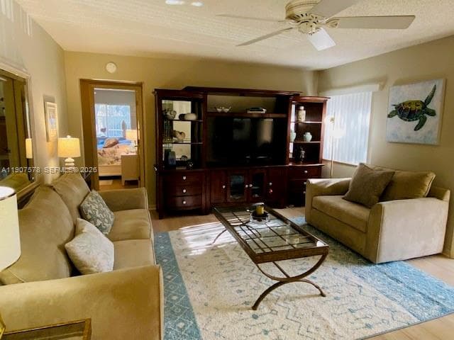 442 Pine Glen Ln # 2, Green Acres FL 33463 photo 4