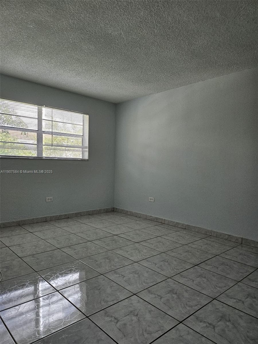 8101 SW 73rd Ave # 30, Miami, FL 33143 photo 4
