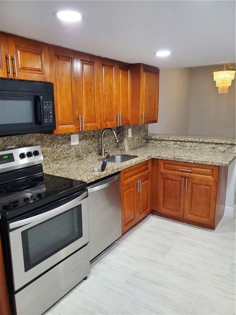 2743 NW 47th Terrace # 604, Lauderdale Lakes FL 33313 photo 3