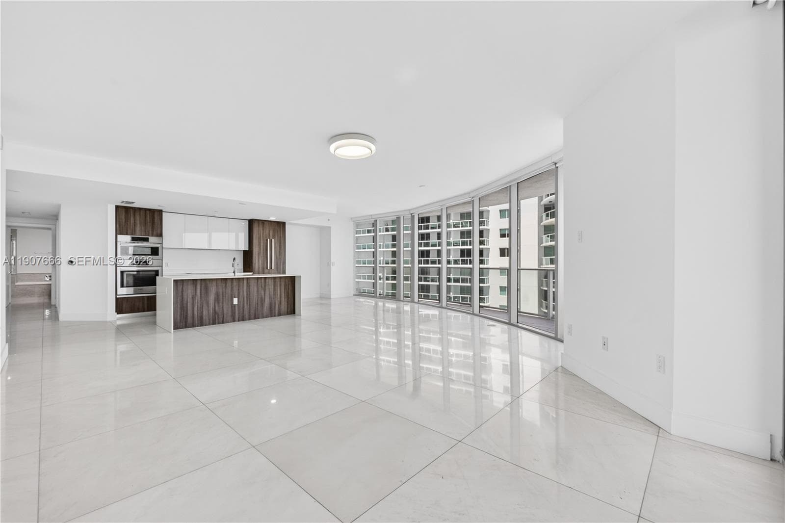 488 NE 18th St # 1815, Miami FL 33132 photo 4