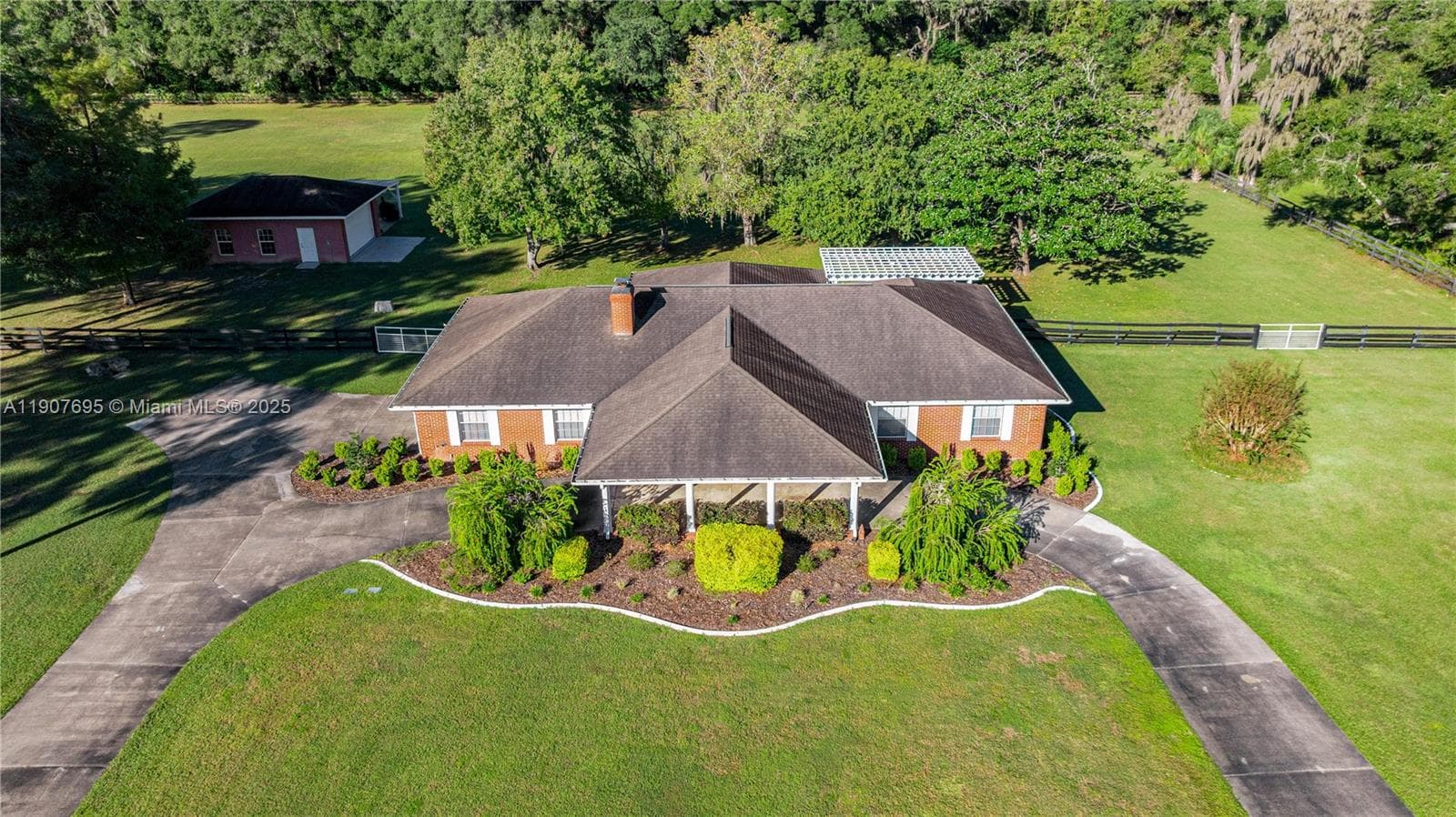 9812 SW 74 Ave, Ocala FL 34476 photo 3