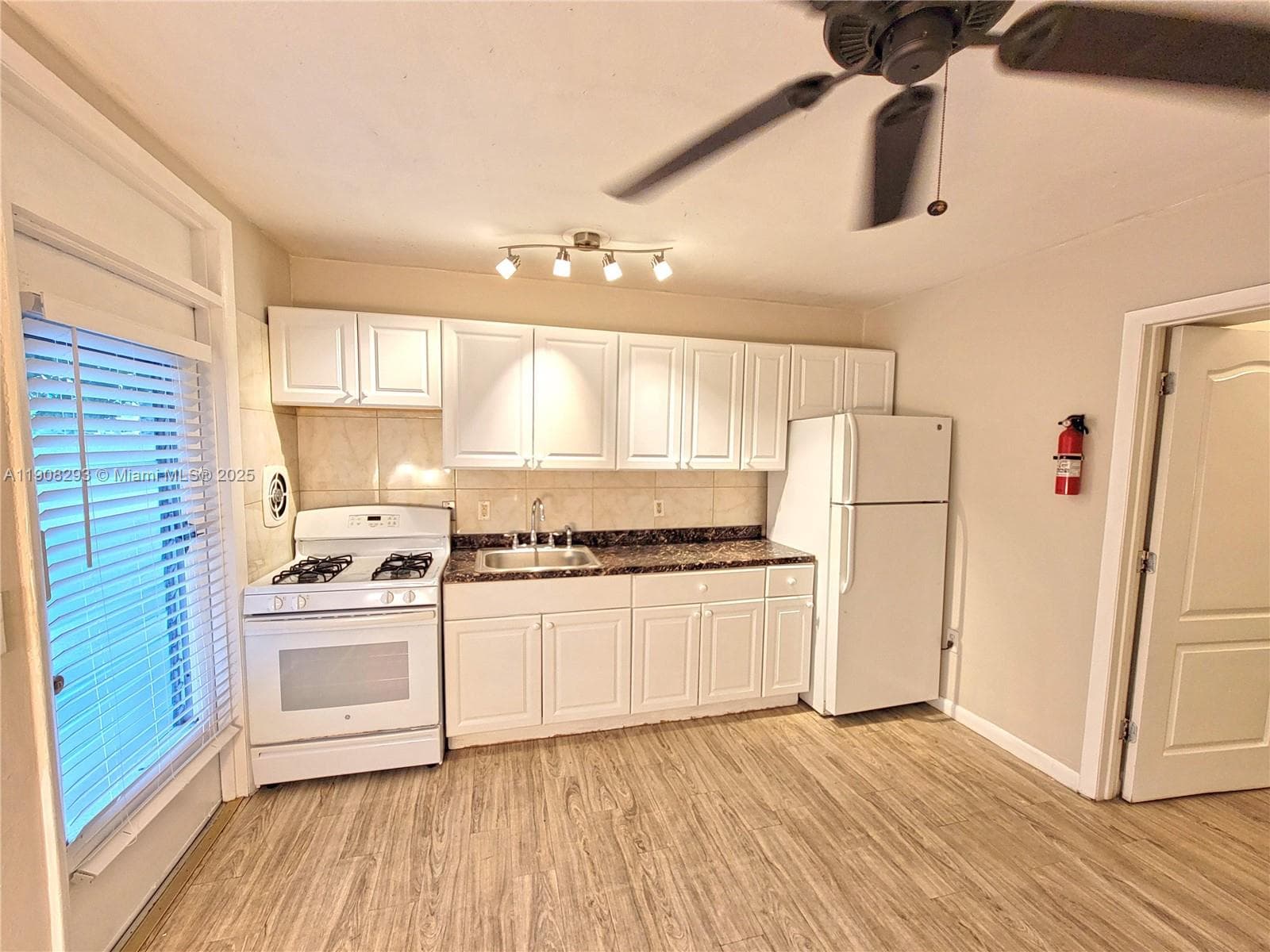 441 Collins Ave # 12A, Miami Beach FL 33139