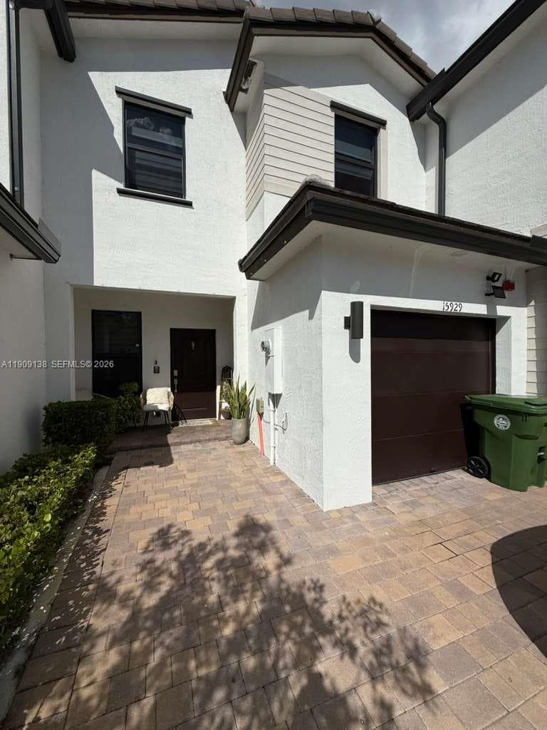 15929 SW 2nd Pl, Pembroke Pines FL 33027 photo 2