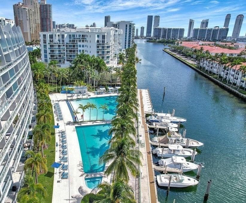 2950 NE 188th St # 501, Aventura FL 33180 photo 3