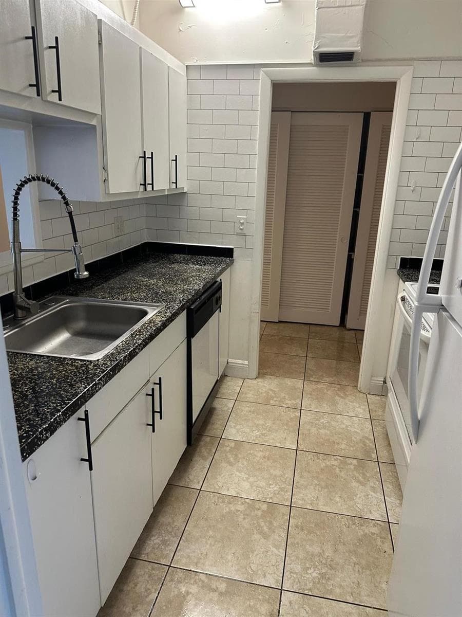 400 N Riverside Drive # 102, Pompano Beach FL 33062 photo 2