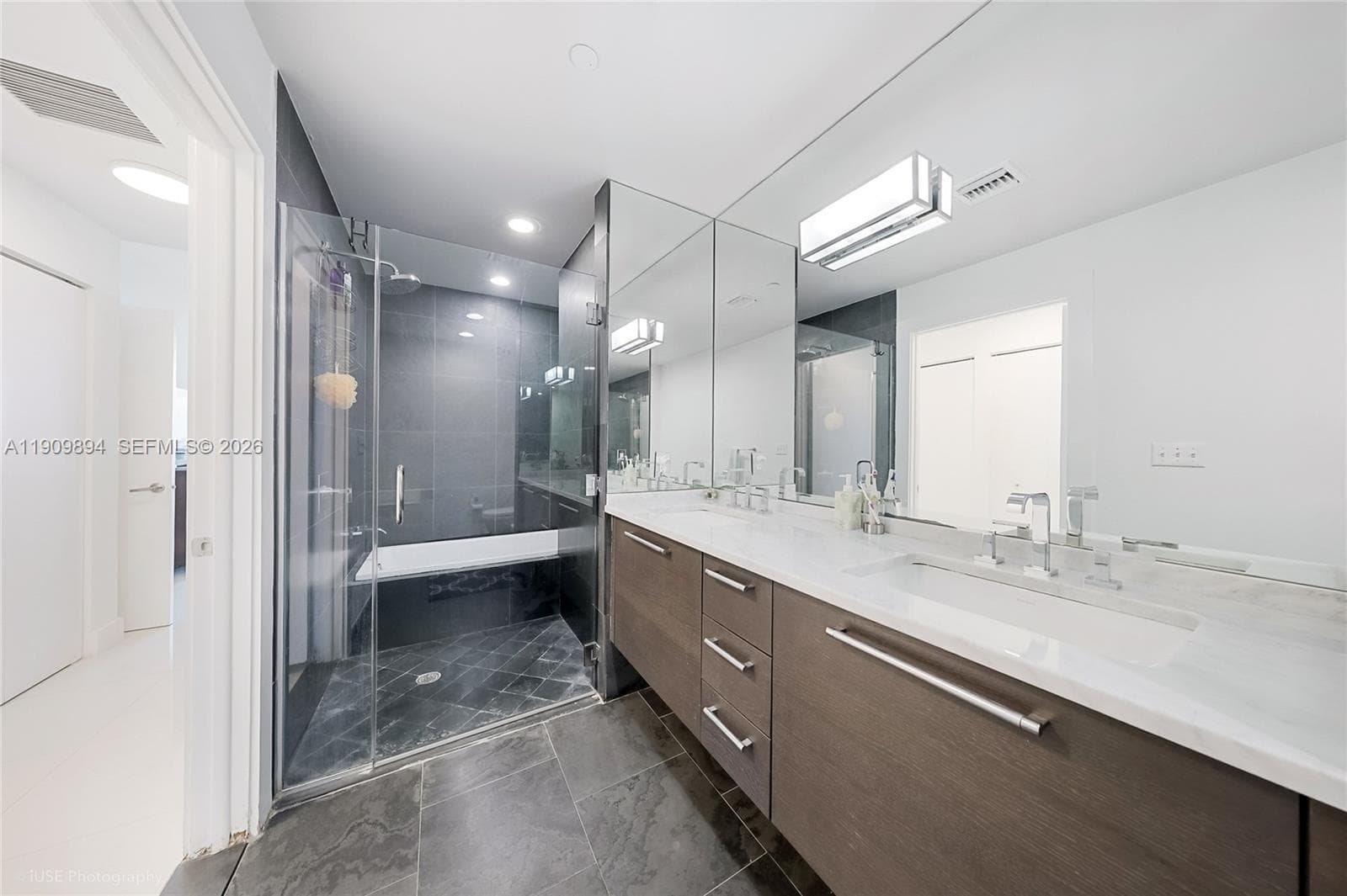 900 Biscayne Blvd # 2602, Miami FL 33132 photo 3