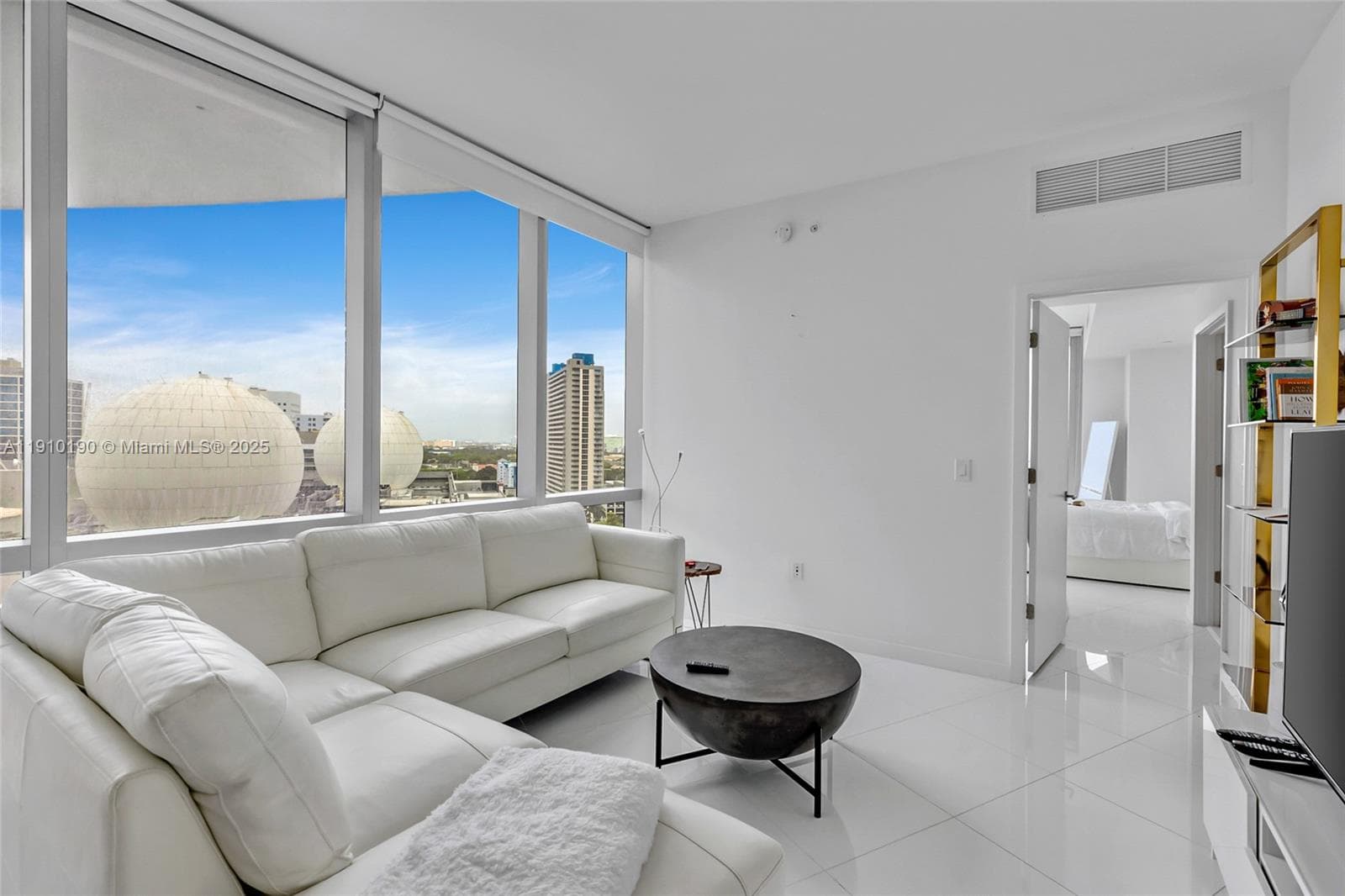 851 NE 1st Ave # 1202, Miami FL 33132 photo 5