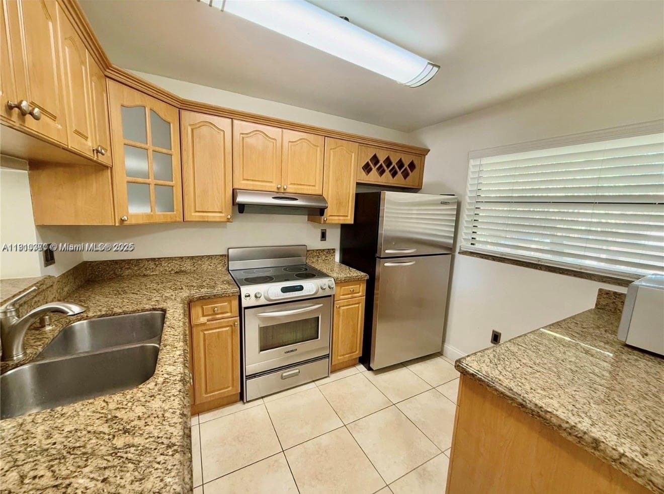 10825 SW 112th Ave # 302, Miami FL 33176 photo 2