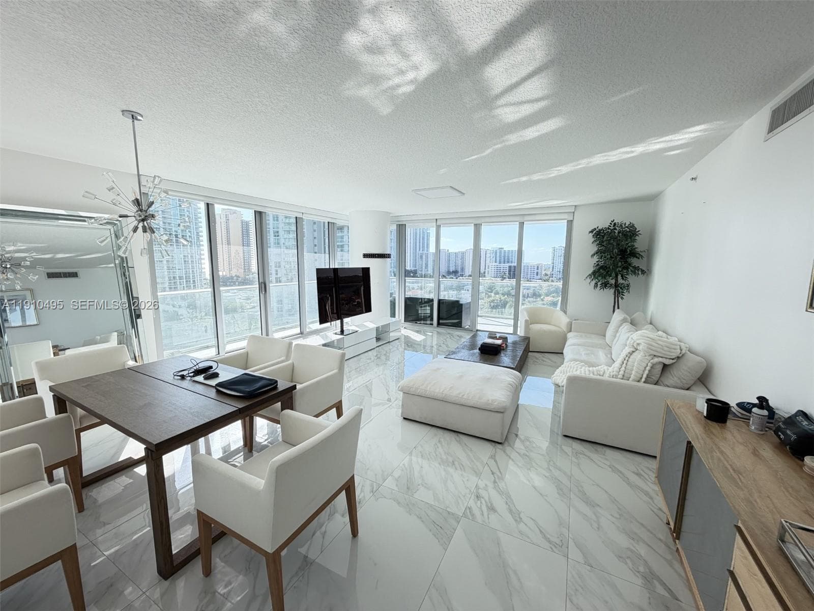 330 Sunny Isles Blvd # 1008, Sunny Isles Beach FL 33160