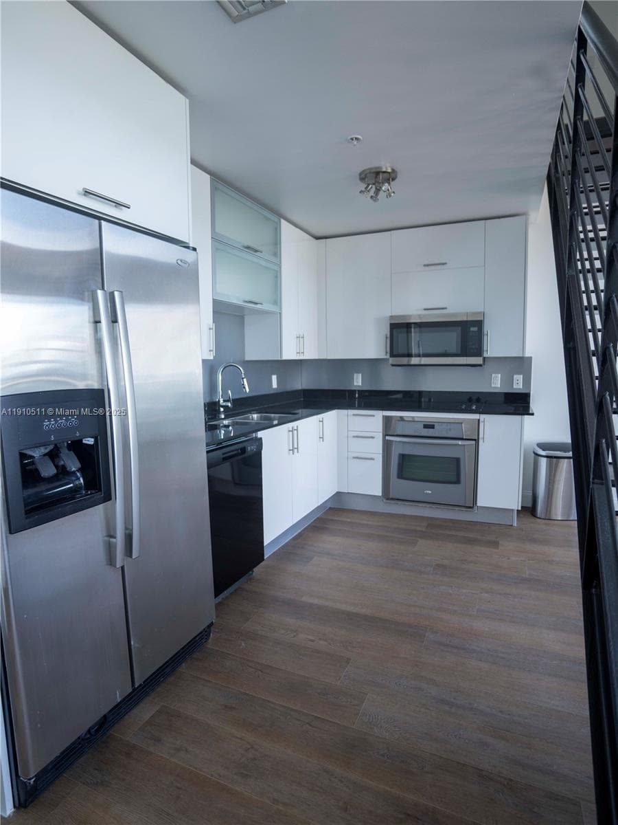 60 SW 13th St # 4805, Miami FL 33130 photo 5