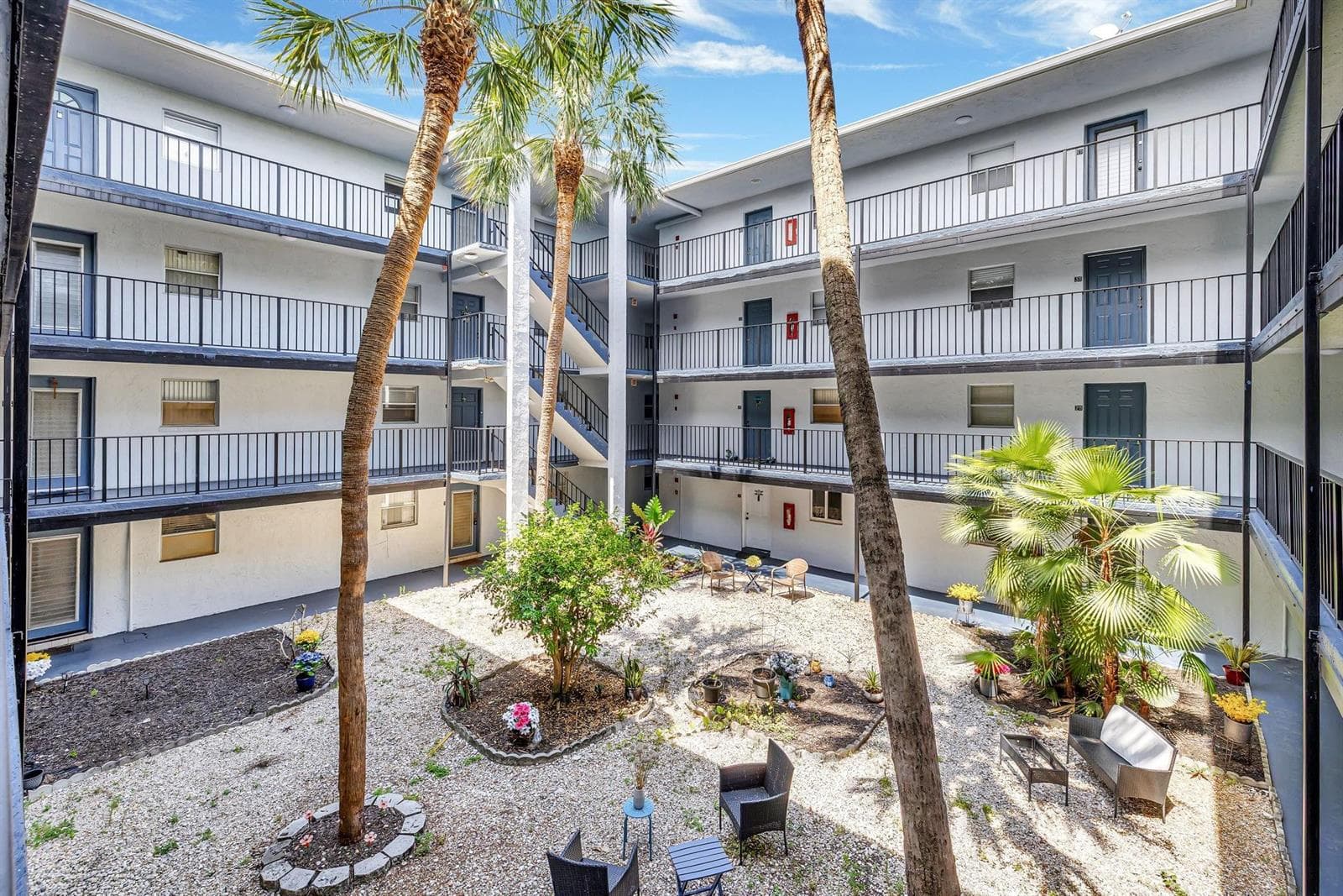 2800 Somerset Drive # 218j, Lauderdale Lakes FL 33311 photo 4