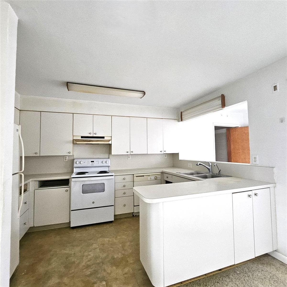 370 NW 65th Avenue, Plantation FL 33317 photo 3