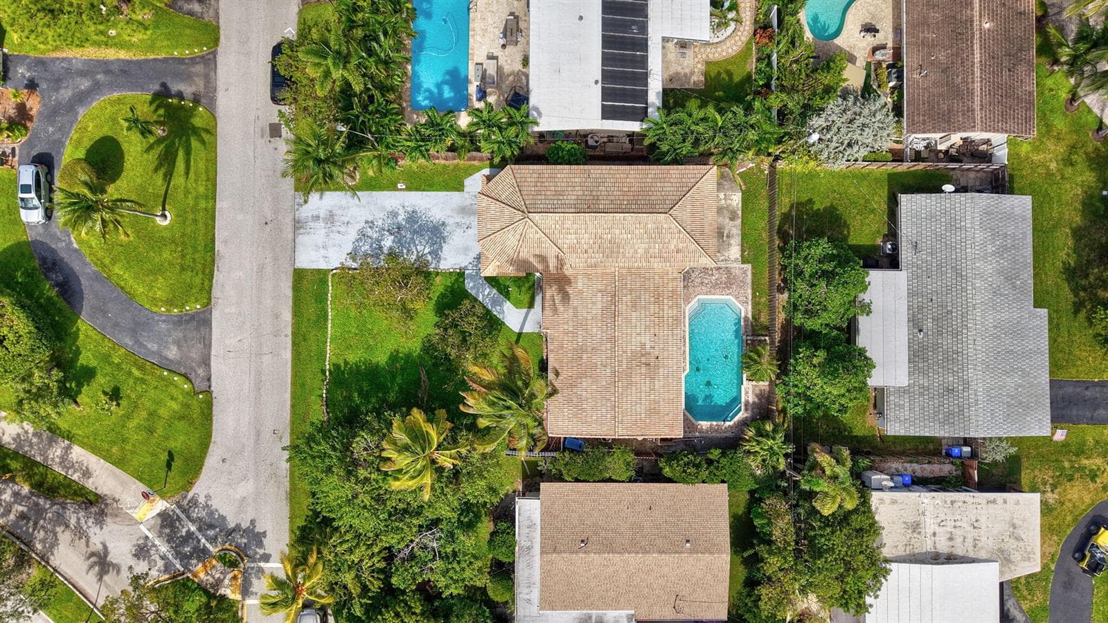 1300 NE 26th Avenue NE, Pompano Beach FL 33062 photo 4