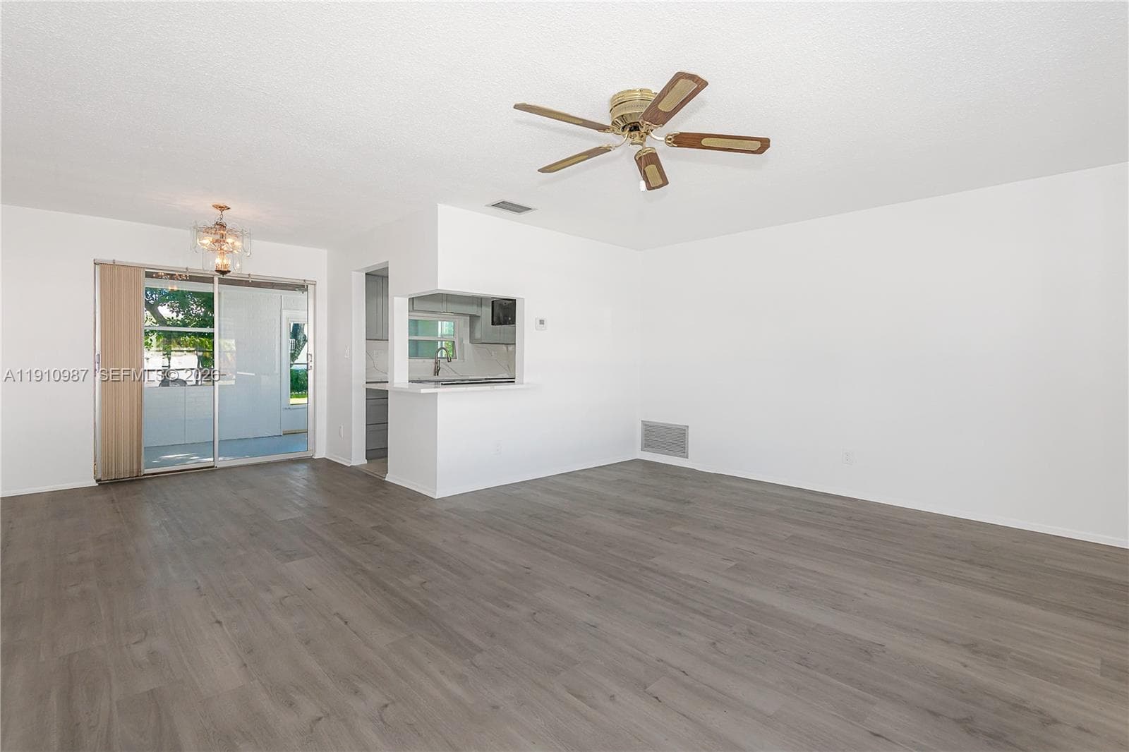 340 Leisure Blvd, Pompano Beach FL 33064 photo 4