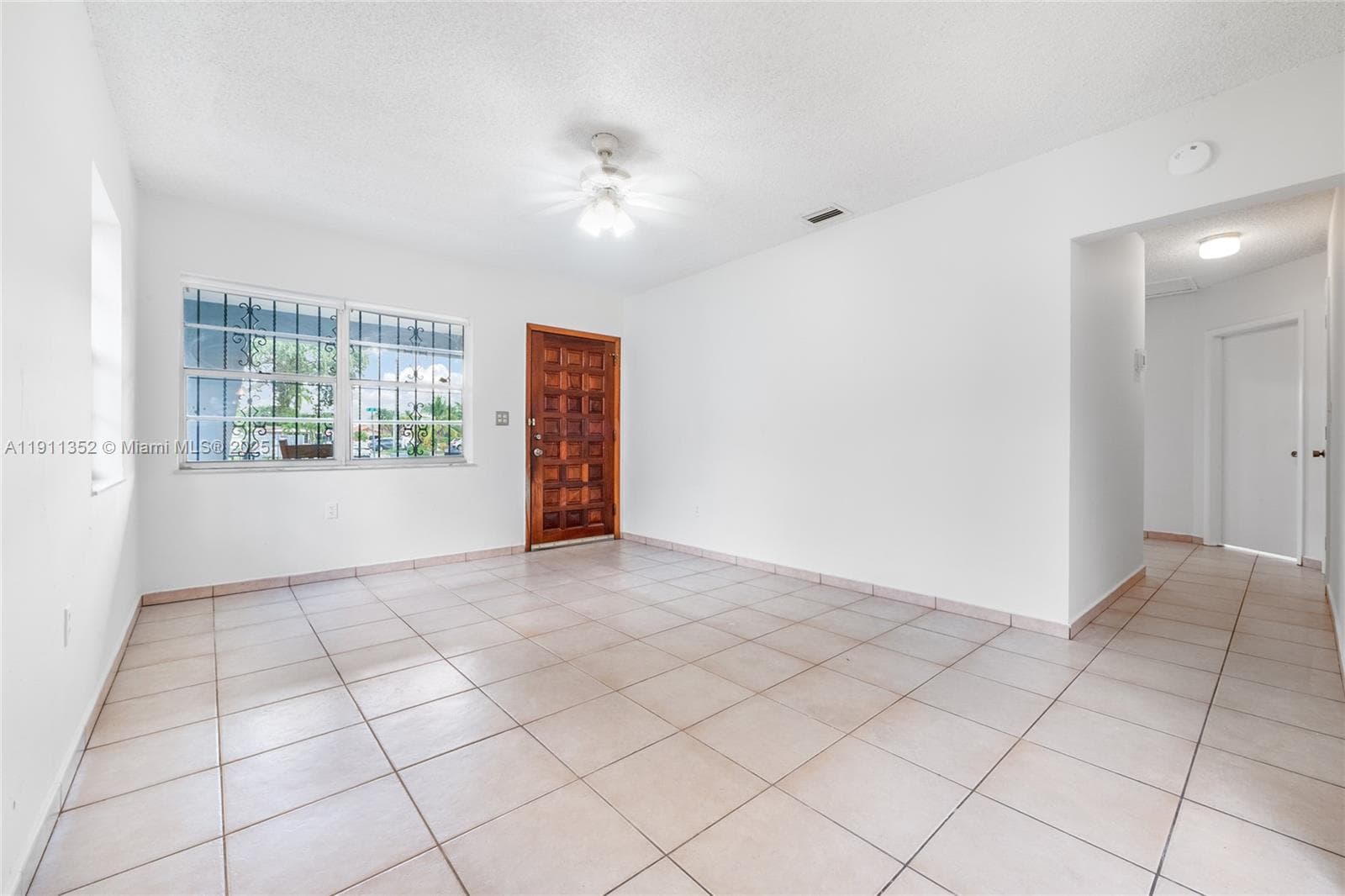 682 W 37th St, Hialeah FL 33012 photo 5