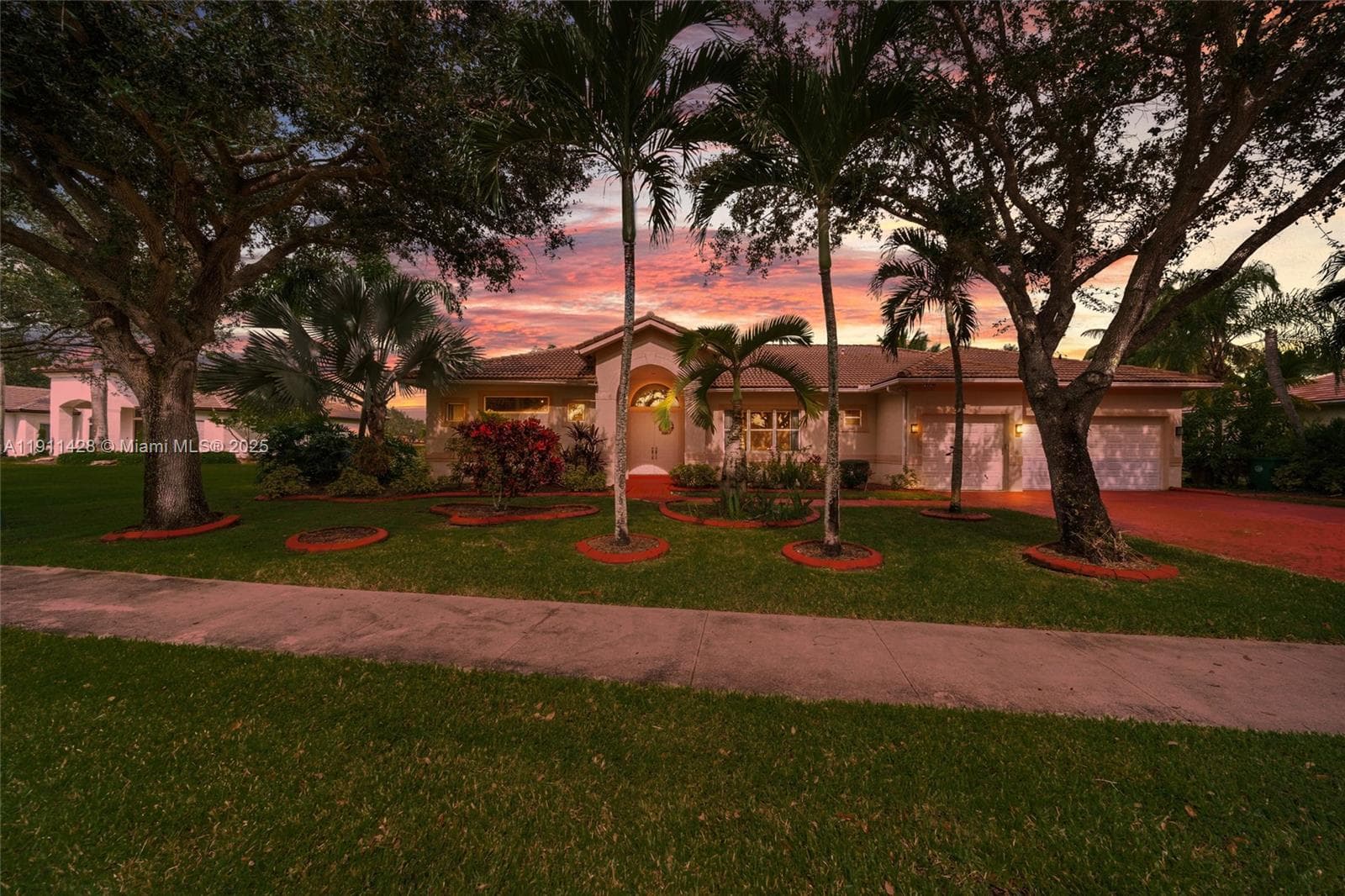 13875 SW 41st St, Davie FL 33330 photo 2