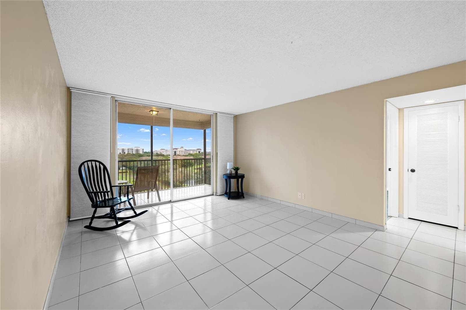 3300 W Rolling Hills Circle # 610, Davie FL 33328 photo 3