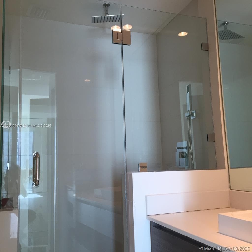 1100 S Miami Ave # 2911, Miami FL 33130 photo 5