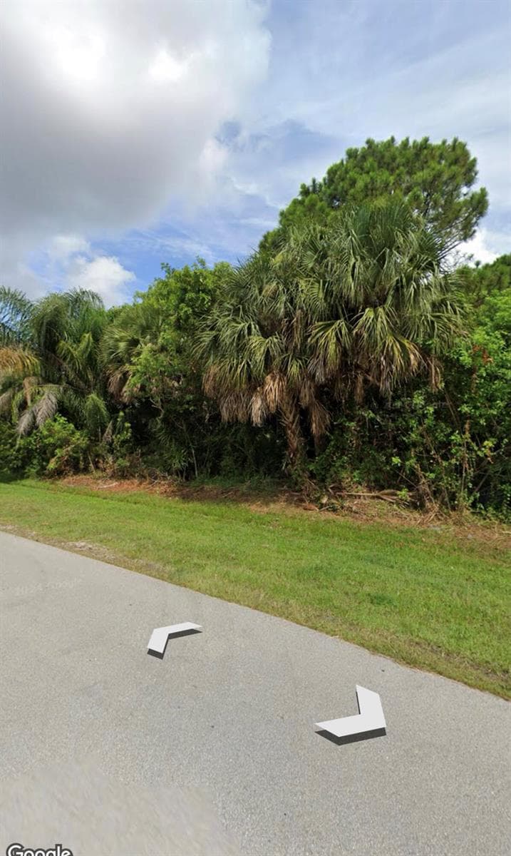 1843 SE Buttonwood Drive, Port St. Lucie FL 34952 photo 4