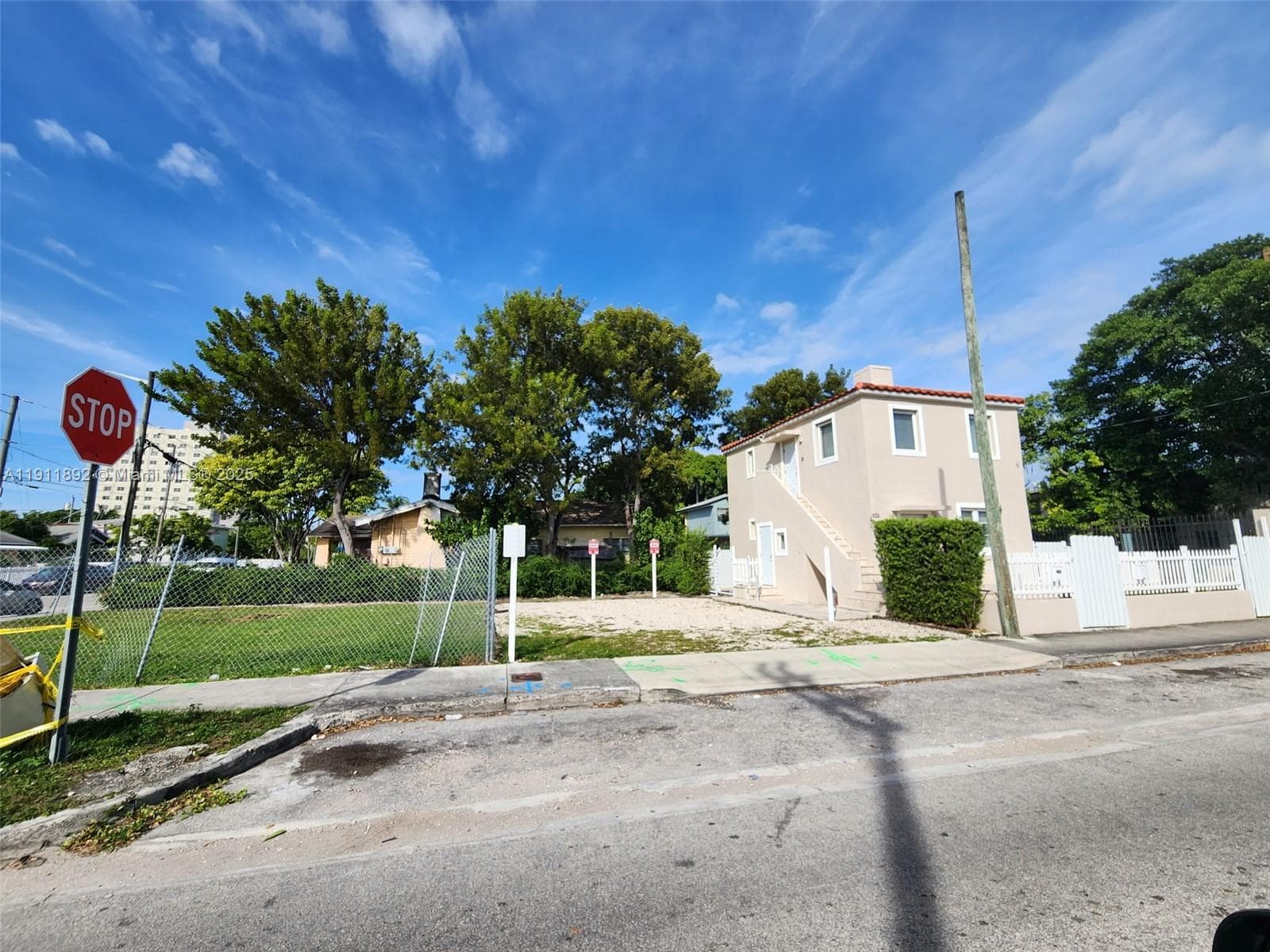 243 SW 10th Ave, Miami FL 33130 photo 2