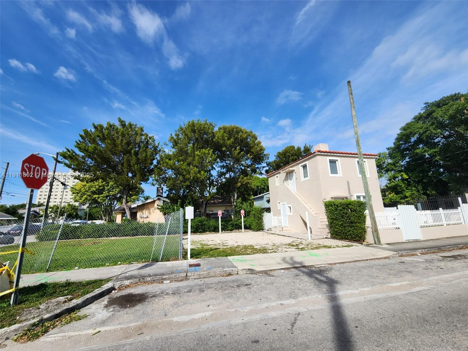 243 SW 10th Ave, Miami FL 33130 photo 3