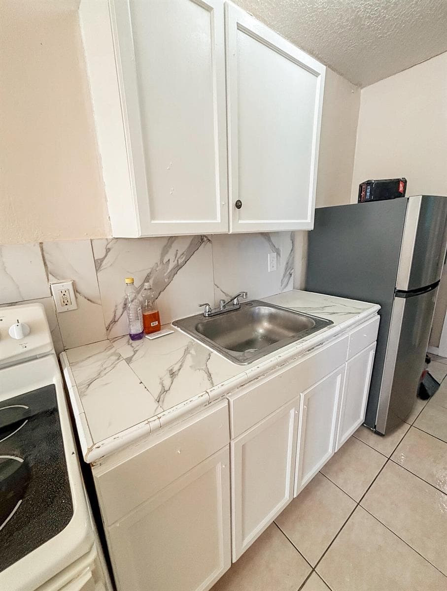 433 N 9th N Street, Fort Pierce FL 34950 photo 2