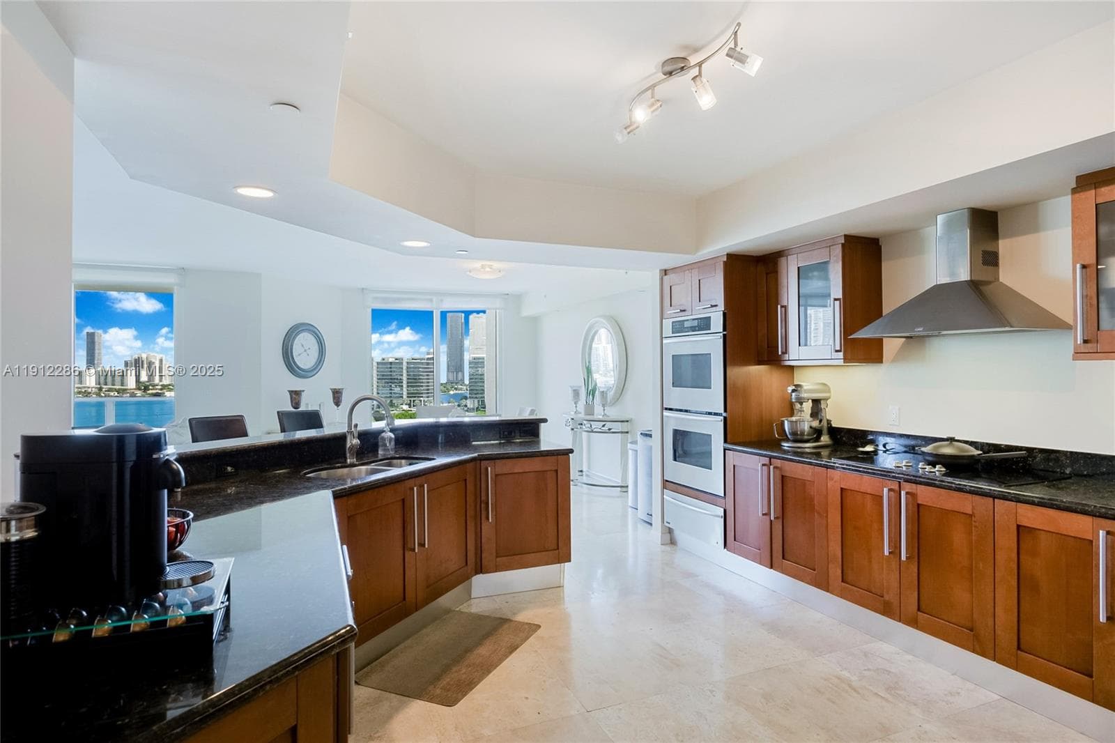 3301 NE 183rd St # 1607, Aventura FL 33160 photo 5