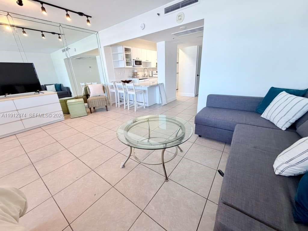 100 Lincoln Rd # 1220, Miami Beach FL 33139 photo 2