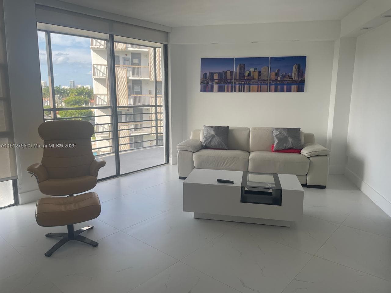 20400 W Country Club Dr # 615, Aventura FL 33180