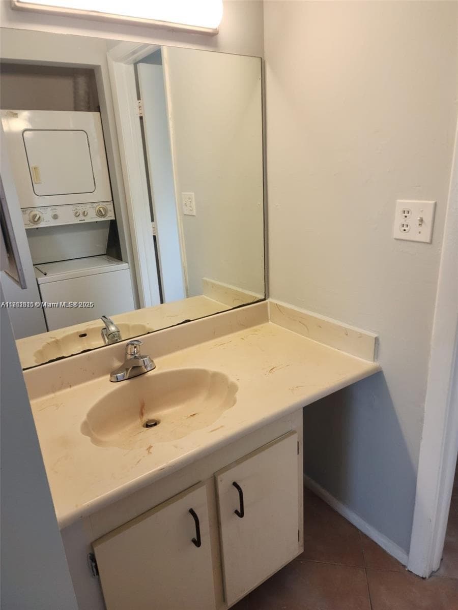 6061 Shakerwood Cir # 208, Tamarac FL 33319 photo 5