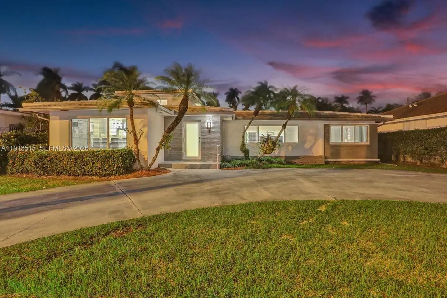 1241 Hollywood Blvd, Hollywood FL 33019