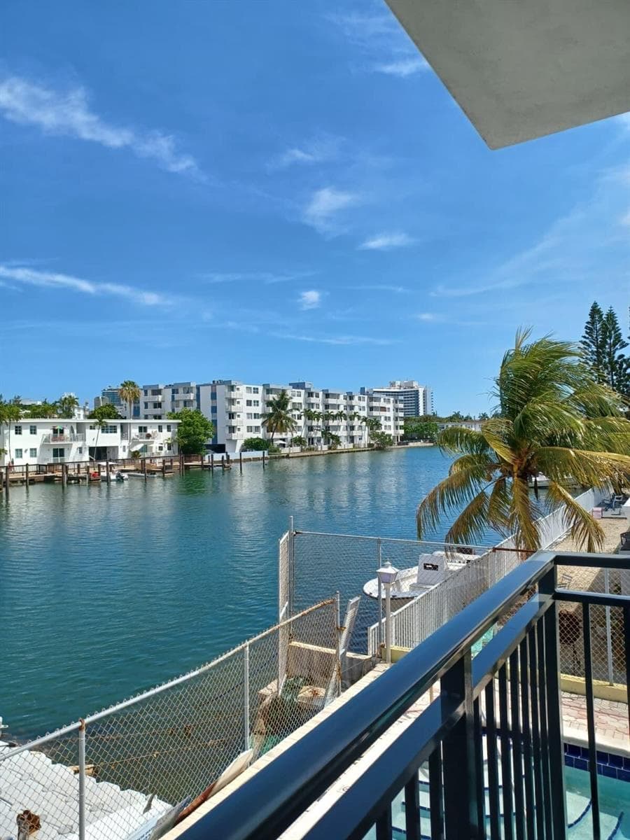 8001 N Crespi Boulevard # 2c, Miami Beach FL 33141 photo 3