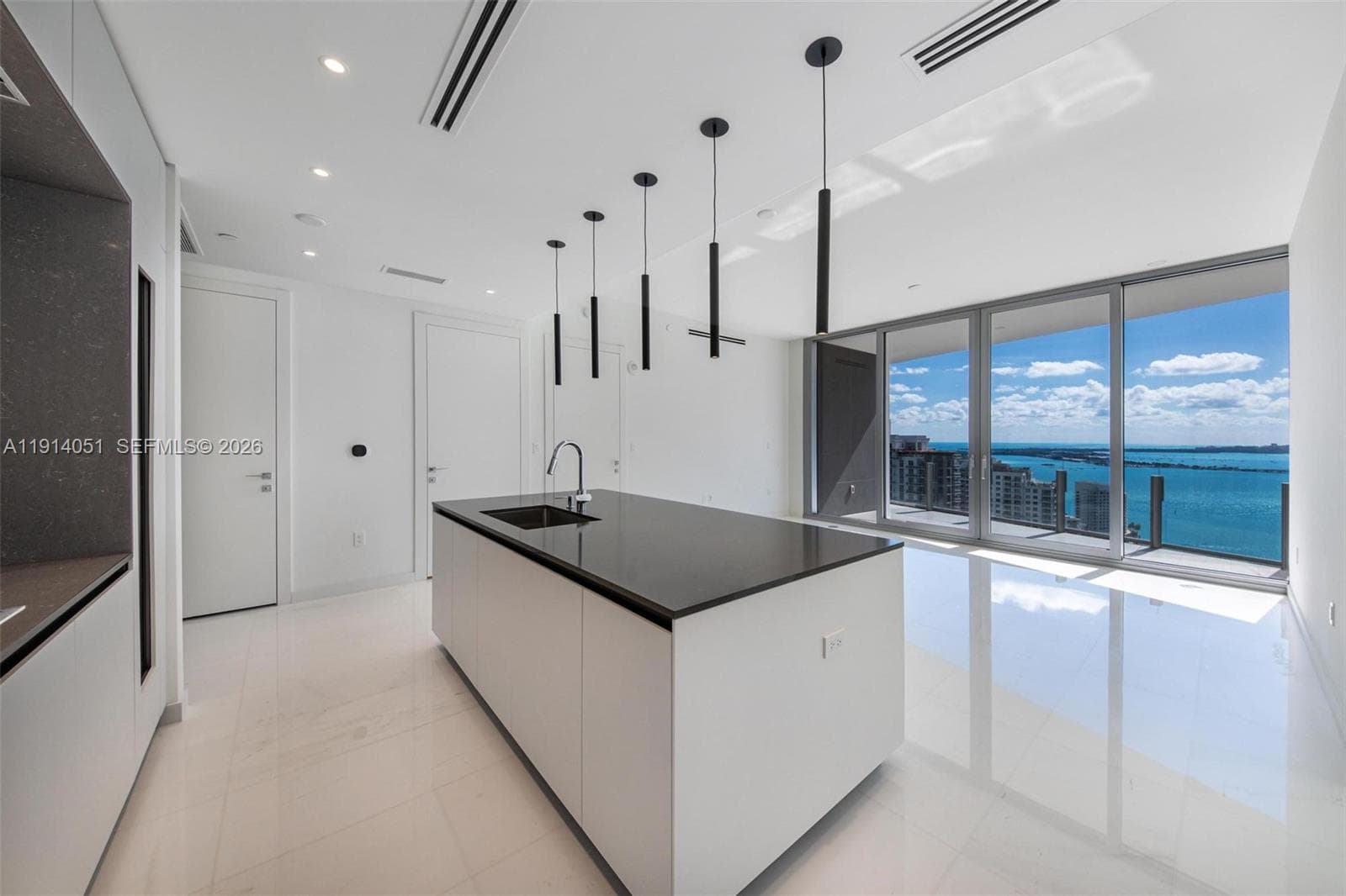 300 Biscayne Boulevard Way # 3506W, Miami FL 33131 photo 2