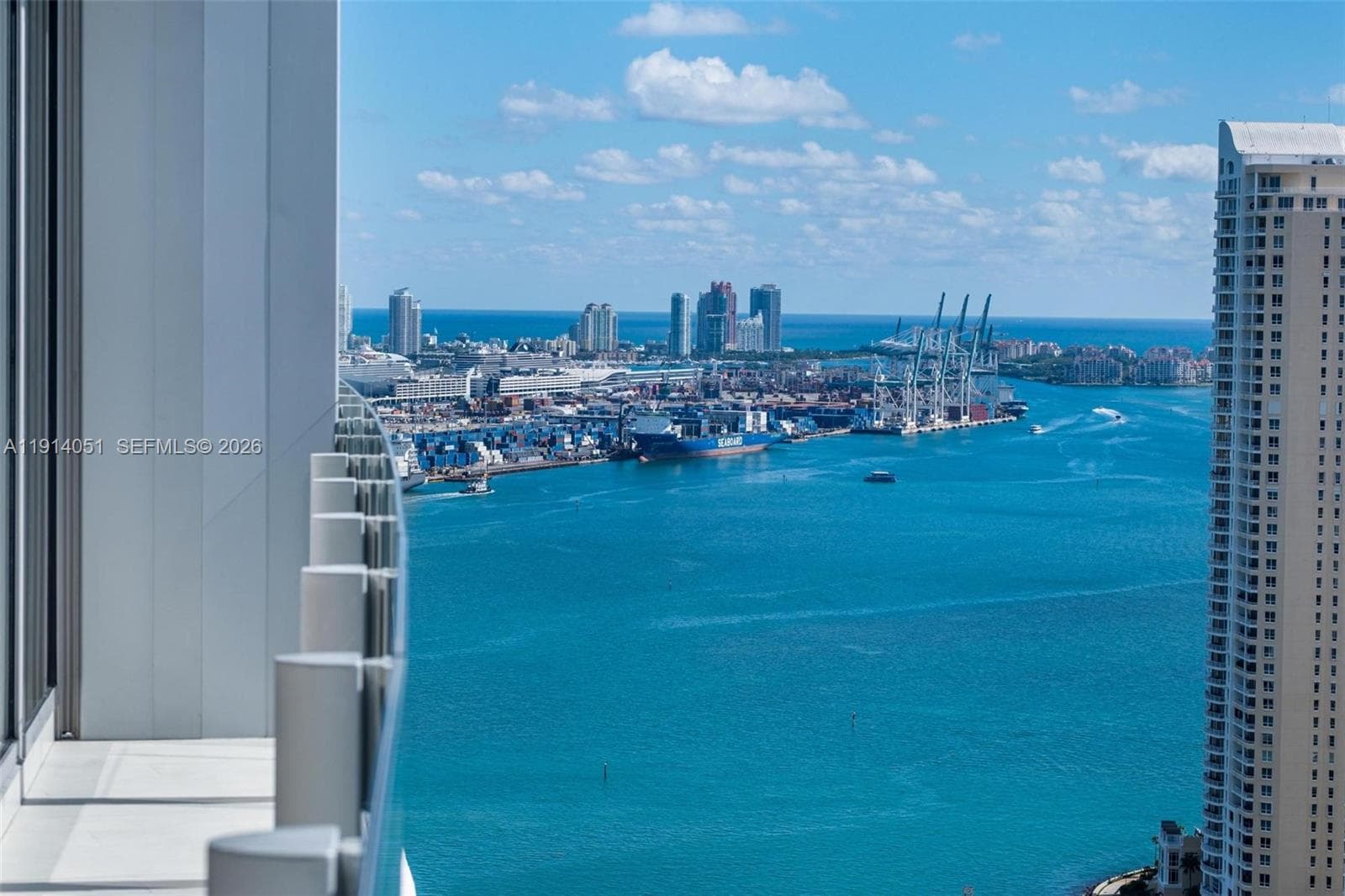 300 Biscayne Boulevard Way # 3506W, Miami FL 33131 photo 4
