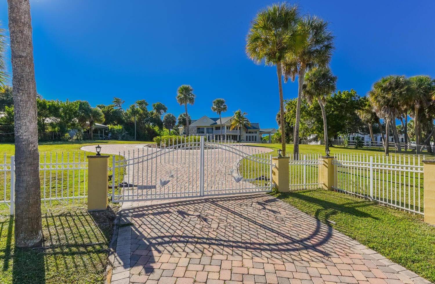 3343 S Indian River Drive, Fort Pierce FL 34982 photo 3