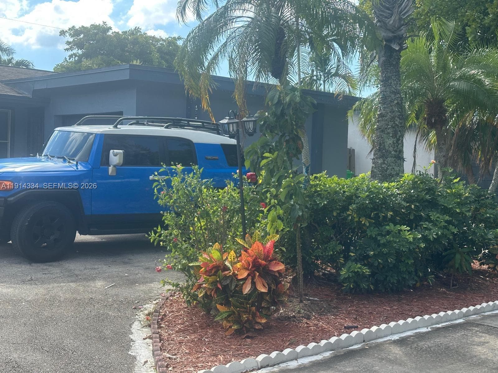 9530 Sunset Strip, Sunrise FL 33322
