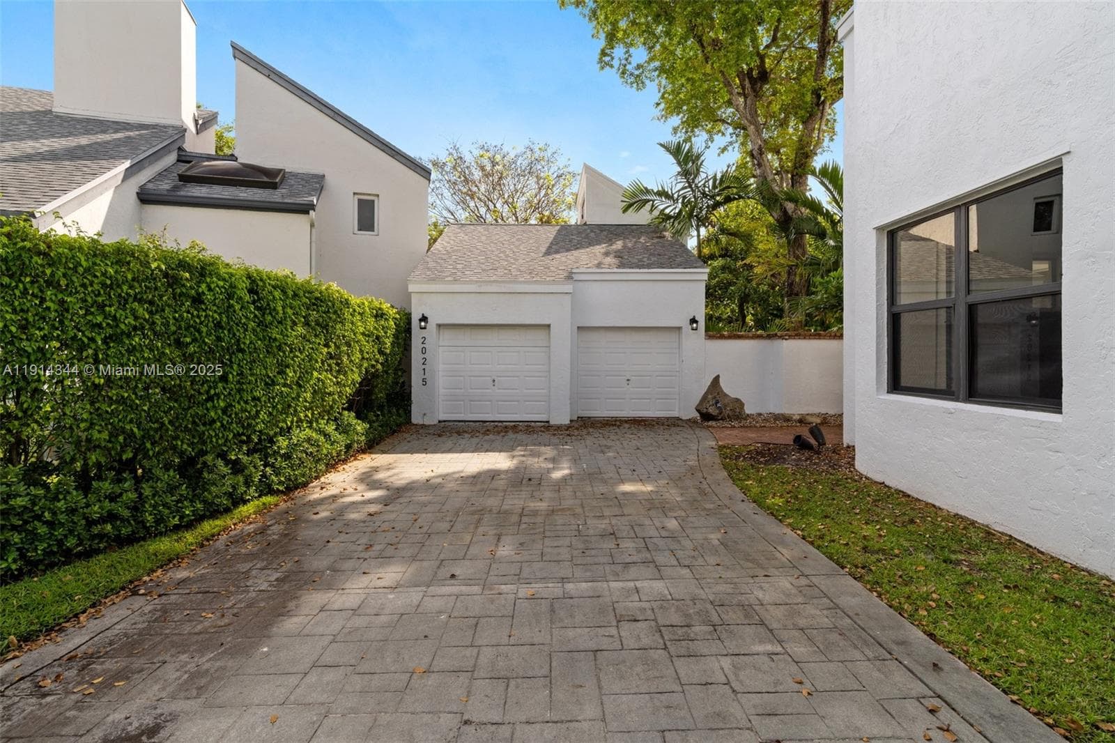20215 W Oak Haven Cir, Miami FL 33179 photo 5
