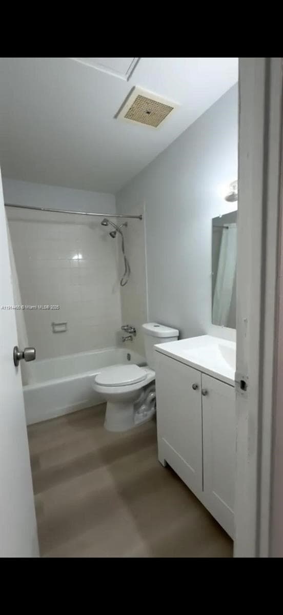 17901 NW 68 Ave # 205, Hialeah FL 33015 photo 4