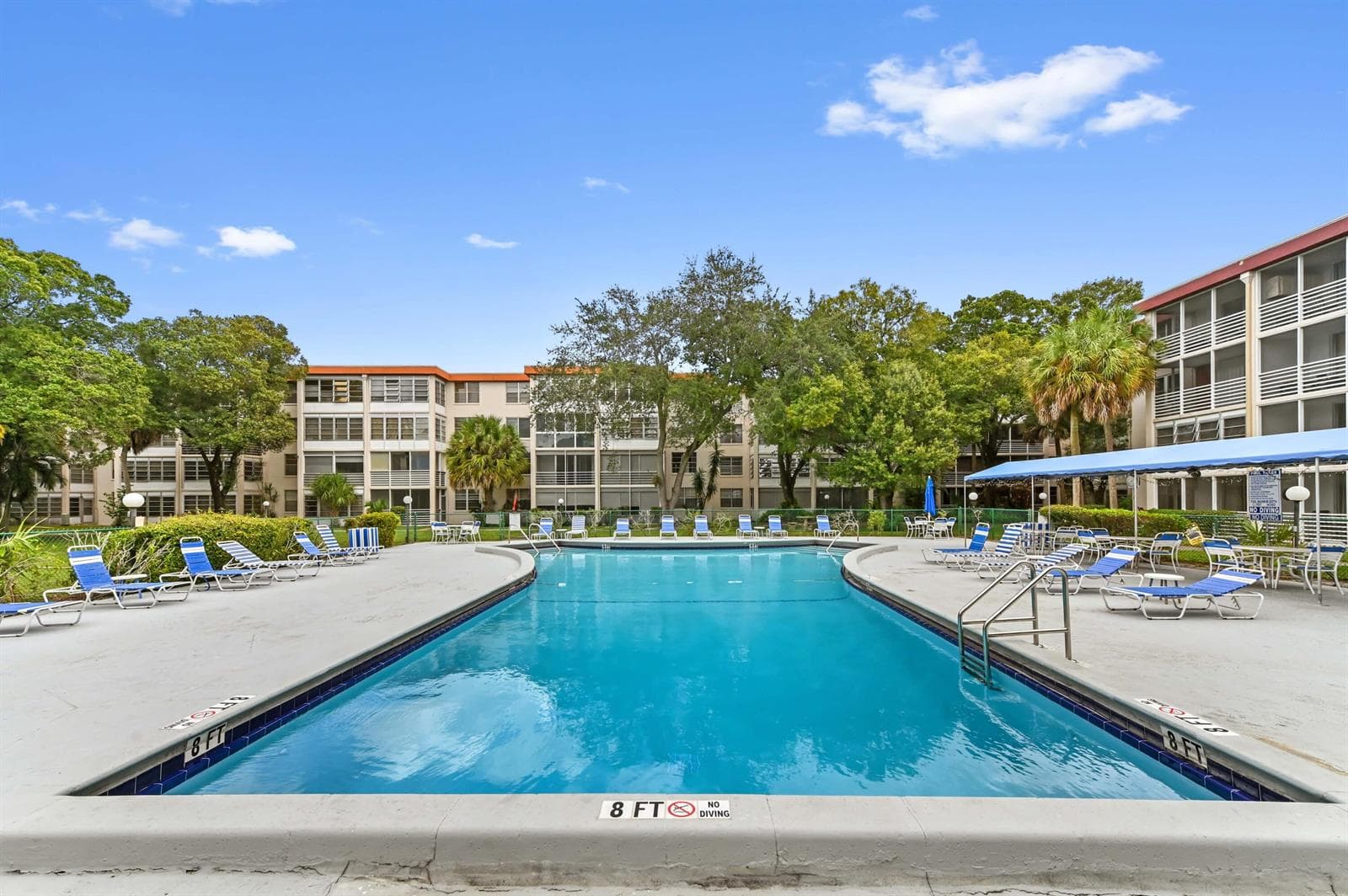2650 NW 49th Avenue # 422, Lauderdale Lakes FL 33313