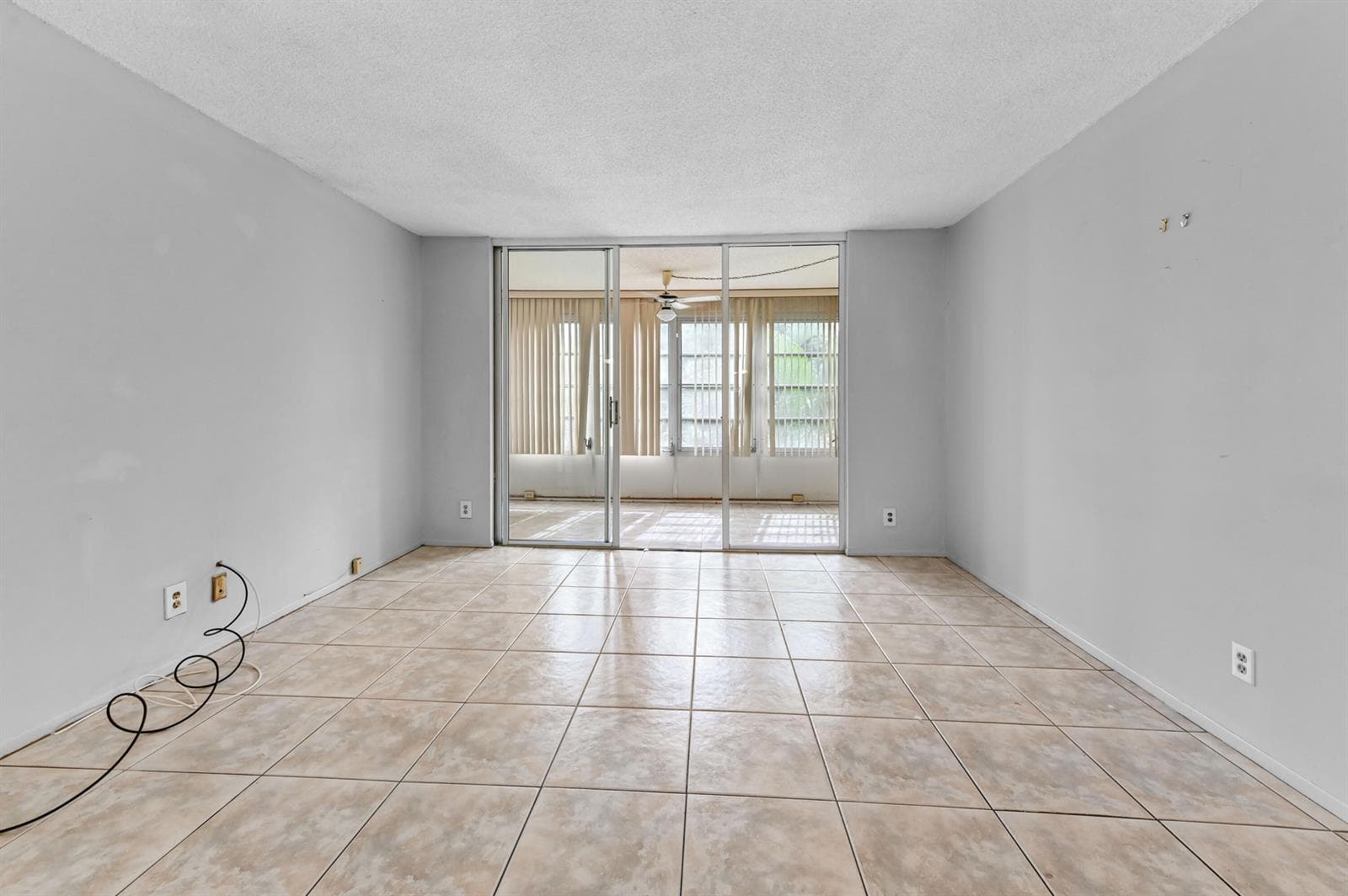 2650 NW 49th Avenue # 422, Lauderdale Lakes FL 33313 photo 4