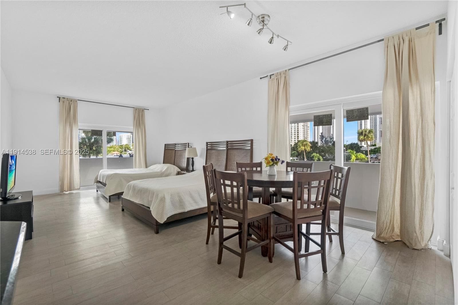 500 Bayview Dr # 125, Sunny Isles Beach FL 33160 photo 5
