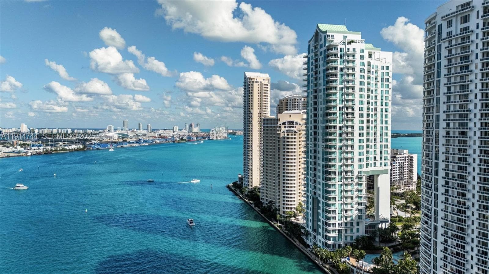 900 Brickell Key Blvd # 1403, Miami FL 33131 photo 3